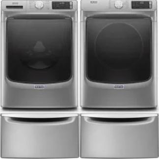 Side by Side Washer & Dryer Set on Pedestals